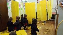 2019-TrabajandoSalaAmarilla-003